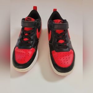 Nike court borough low